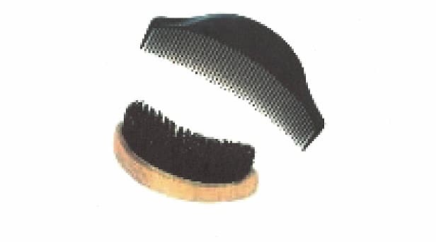 A BEARD GROOMING SET CONTAINING A SEMI-CIRCULAR SHAPED PLASTIC COMB AND A WOODEN BRISTLE HAIRBRUSH.  THE SET WILL BE PACKAGED TOGETHER IN A PVC POUCH.