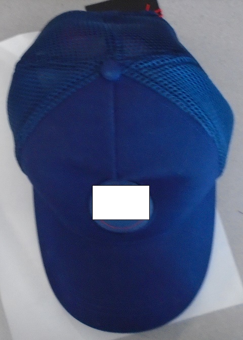 A PEAKED CAP WITH WATER REPELLANT FINISH. TRUCKER CAP DESIGN. WITH COOLING MESH PANELS ON SIDE AND REAR, WITH LOGO ON THE FRONT AND ON PLASTIC HEADSIZE ADJUSTMENT STRAP AT THE BACK.
60% COTTON 40% POLYESTER. COLOUR BLUE.