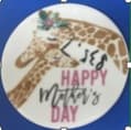 100% ROUND PORCELAIN COASTER FOR THE USE OF BOTH HOT AND COLD DRINKS. THE COASTER IS 10.8 CM IN DIAMETER AND 0.5CM THICK. 
IT IS WHITE WITH THE HEAD AND NECK OF A MOTHER AND CHILD GIRAFFE ON IT.
IT HAS THE WORDS HAPPY MOTHERS DAY ON IT IN BLACK AND PINK.