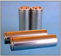 CYLINDRICAL 3.6 VOLT LITHIUM ION ACCUMULATOR WITH A NOMINAL CAPACITY OF 4.8MAH. 70MM IN LENGTH AND DIAMETER OF 21MM. USED IN MANUFACTURING OF RECHARGEABLE BATTERIES.