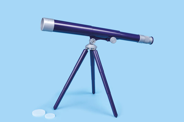 A TELESCOPE WITH A 42MM DIAMETER OBJECTIVE LENS. IT HAS A 20X TO 40X MAGNIFICATION. THE TELESCOPE CAN BE REMOVED FROM THE LIGHTWEIGHT TABLE-TOP TRIPOD TO BECOME HANDHELD. IT INCLUDES AN EYEPIECE AND DUST CAPS FOR SAFE STORAGE. IT IS PACKAGED IN A RETAIL BOX. THE TELESCOPE IS FOR AGE 8+.
