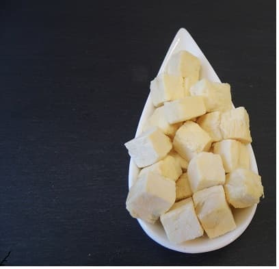 FREEZE DRIED RAW HOKI 100%  WHITE FISH OF MACRURONUS SPECIES. ORIGIN: NEW ZEALAND, SOUTH PACIFIC. CLEANED AND DICED. FOR HUMAN CONSUMPTION. PACKED INTO FOIL BAGS AND CARDBOARD.