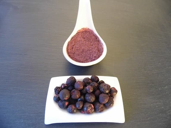 100% BLACKCURRANTS FREEZE DRIED. PRODUCED FROM FRESHLY HARVESTED AND CLEANED BLACKCURRANTS.  PACKED INTO FOIL BAGS AND CARDBOARD OUTER. FOR HUMAN CONSUMPTION.