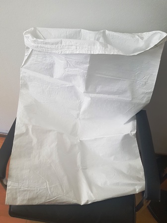 Vreće za pakiranje, izrađene tkanjem od  polipropilenskih vrpci širine 3 mm, dimenzija  55 x 110 cm. Sastavljene su šivanjem.
Koriste se za pakiranje robe pri transportu, skladištenju ili prodaji.
