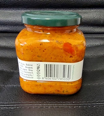 Pinđur od pečene paprike i rajčice u staklenci od 300g.
Sastojci: pečena crvena paprika (50%), rajčica (36%), suncokretovo ulje, češnjak, sol, šećer.
Proizvod je pasteriziran.