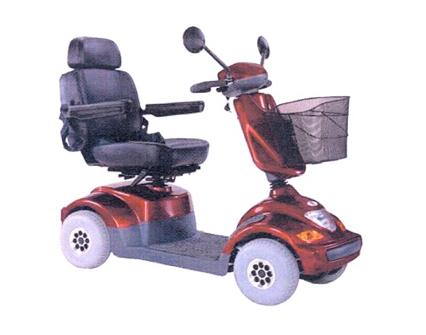 A termék „Heartway PF2S Bolero” elektromos meghajtású moped.

Négy egyforma kerékből és két kisebb kisegítő, borulást gátló kerékből, kormányrúdból, vízszintes alapból, párnázott ülésből és állítható kartámaszból áll. Található rajta visszapillantó tükör, irányjelzők és kosár.
A meghajtást 450 W elektromos motor végzi, amely a kettő darab 12 V feltölthető akkumulátorokból nyeri az energiát. Max. sebessége: 10 km/h, amely beállító gomb segítségével szabályozható. A fékezés mágneses fékrendszer segítségével történik.
A jármű tömege akkumulátorokkal együtt 90 kg, terhelhetősége 160 kg, teljes hossza 131 cm, szélessége 61 cm, ülés magasság 65 cm.
A kormányoszlop egy akkumulátormérőt, világításkapcsoló és irányjelző-kapcsoló gombot, dudát, vészvillogó gombot és a sebesség beállítására szolgáló gombot magában foglaló kis vezérlőegységet tartalmaz. A jármű előremenetre és hátramenetre is alkalmas.
Kül- és beltéri használatra, bevásárláshoz és hasonló tevékenységekhez tervezték. A jármű nem tolókocsihoz hasonló jármű, amelyeket kizárólag fogyatékos személyek szállítására használnak. 

A rendelkezésre álló adatok alapján megállapítható, hogy a jármű a személyszállításra szolgáló járműveknek egy speciális típusa. Nem kifejezetten a fogyatékos személyek szállítására tervezték és nem rendelkezik fogyatékosságot csökkentő különleges tulajdonságokkal, így nem sorolható a 8713 vtsz. alá.