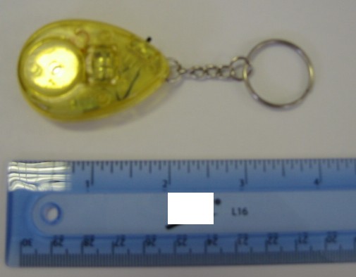 CLAPPING SOUND-LIGHT FINDER.
THIS IS A SMALL PLASTIC DEVICE CONSISTING OF A BULB, A SPEAKER, BUTTON BATTERIES AND A STEEL KEY RING. 
IT CAN BE ATTACHED TO SMALL ARTICLES VIA THE RING. IT REACTS TO THE SOUND OF HAND CLAPPING BY EMITTING SOUND AND LIGHT SIGNALS ENABLING THE ARTICLES TO BE LOCATED IF LOST.