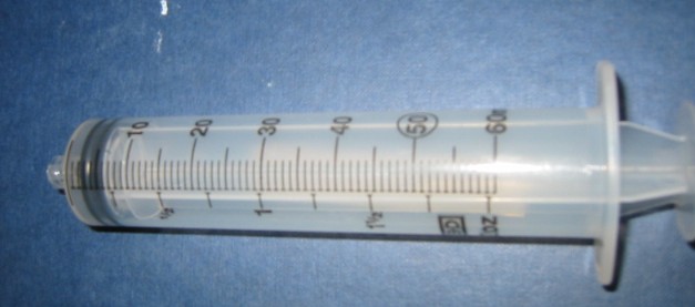 60ML DISPOSABLE SYRINGE OF PLASTIC. THIS IS PART OF A PAIN MANAGEMENT KIT. IT USES SUSTAINED VACUUM PRESSURE TO DELIVER A CONTINUOUS INFUSION OF MEDICATIONS OR FLUIDS AT CONTROLLED RATES TO THE PATIENT.