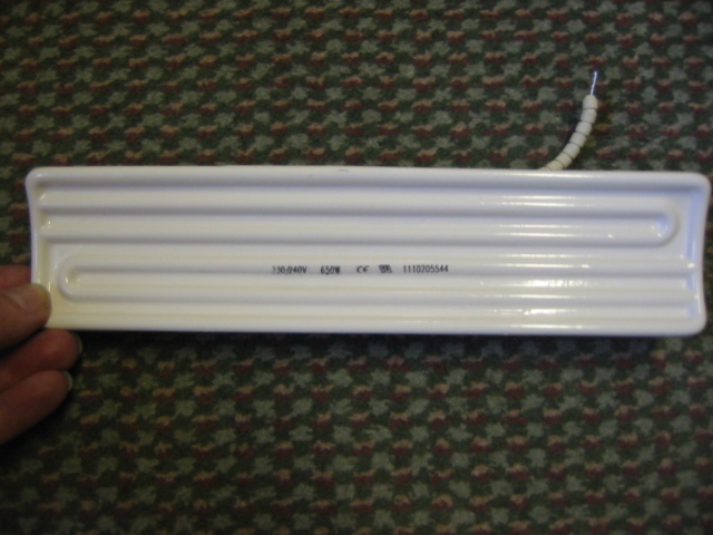 HEATING ELEMENTS USED FOR INDUSTRIAL PURPOSES IN OVENS AND FURNACES. THESE ARE MADE OF METAL AND CERAMIC.