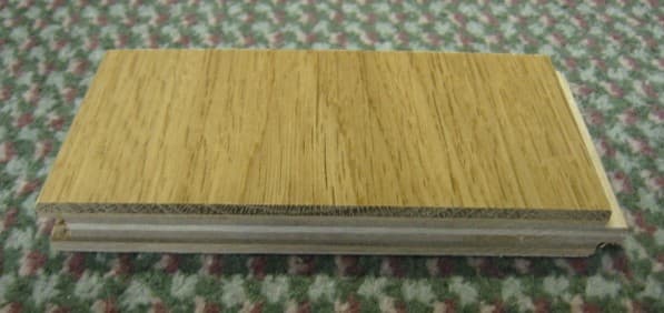 HARDWOOD FLOORING PANEL COMPOSED OF MULTILAYERS OF WOOD WITH THE TOP LAYER BEING OF SOLID OAK AND OF A THICKNESS GREATER THAN 2.5MM
4 SIDED TONGUE AND GROOVE WITH BEVEL EDGE
EUROPEAN OAK 125 X 15 X 910MM (WxHxL) FIXED LENGTHS