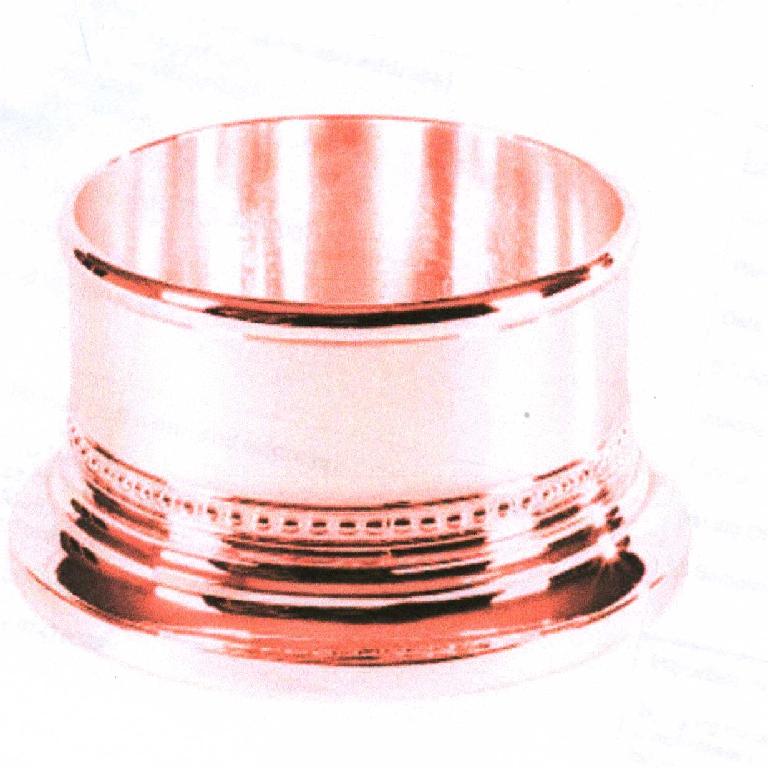 SILVER PLATED WINE BOTTLE STAND.
IRON BASE, ELECTRO SILVER PLATED WITH 0.06 MICRONS OF SILVER.