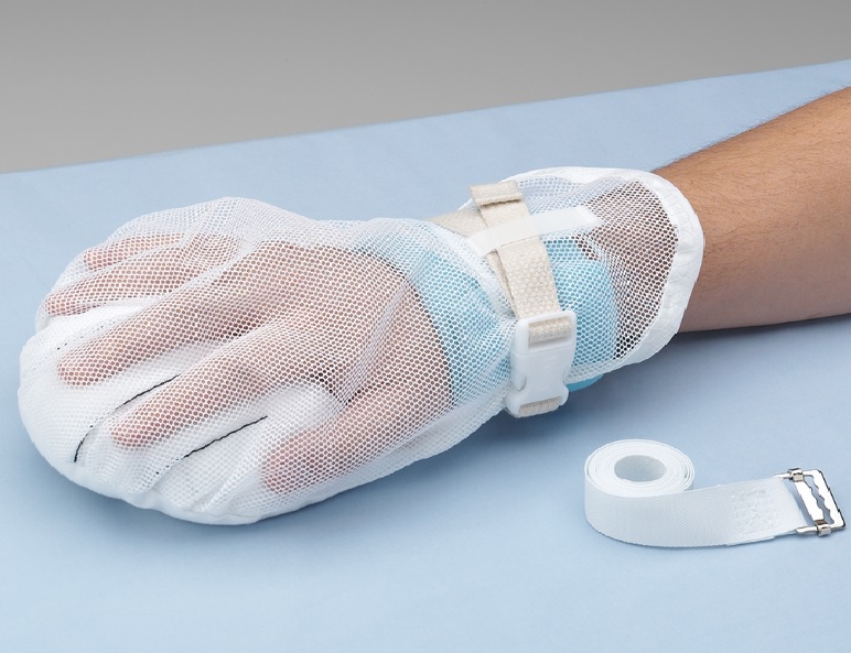 POSEY MITTS - WITH FINGER SEPARATORS - COTTON MITTS WITH FOAM INSERT FOR PATIENTS WHO DISRUPT MEDICAL TREATMENT BY PULLING AT THEIR IV LINE/CTHETER OR ARE PRONE TO SELF INJURY.