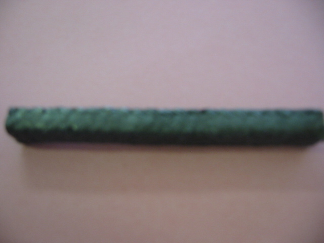 THIS IS A PACKING MADE OF EXPANDED FLEXIBLE GRAPHITE FIBRES AND CARBON FIBRES. IT SHOWS EXCELLENT THERMAL AND CHEMICAL RESISTANCE AND HIGH ELASTICITY, THE CARBON FIBRE REINFORCEMENT IN THE CORNERS AND THE BODY OF THE PACKING MAKES IT MORE RESISTANT TO EXTRUSION COMPARED TO STANDARD EXPANDED GRAPHITE PACKING.