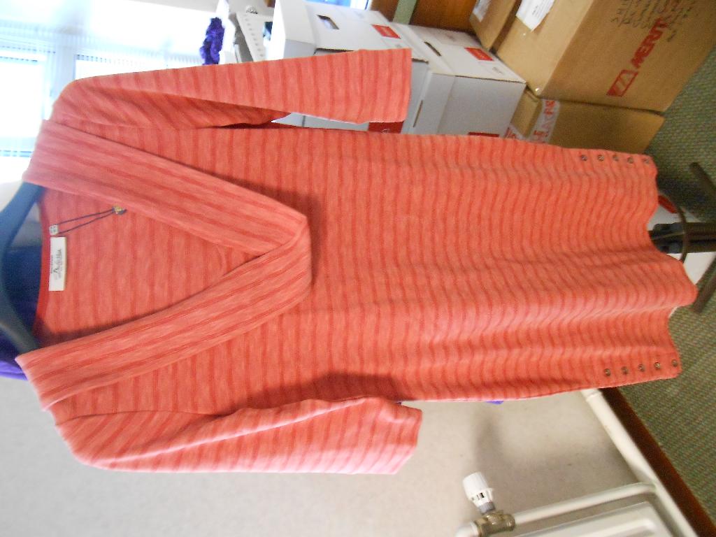 3437 GLENMORE - LADIES MODAL FABRIC DRESS WITH THREE QUARTER LENGTH SLEEVE - 62% MODAL, 38% POLYESTER FABRIC
62% MODAL, 38% POLYESTER FABRIC
KNITTED
