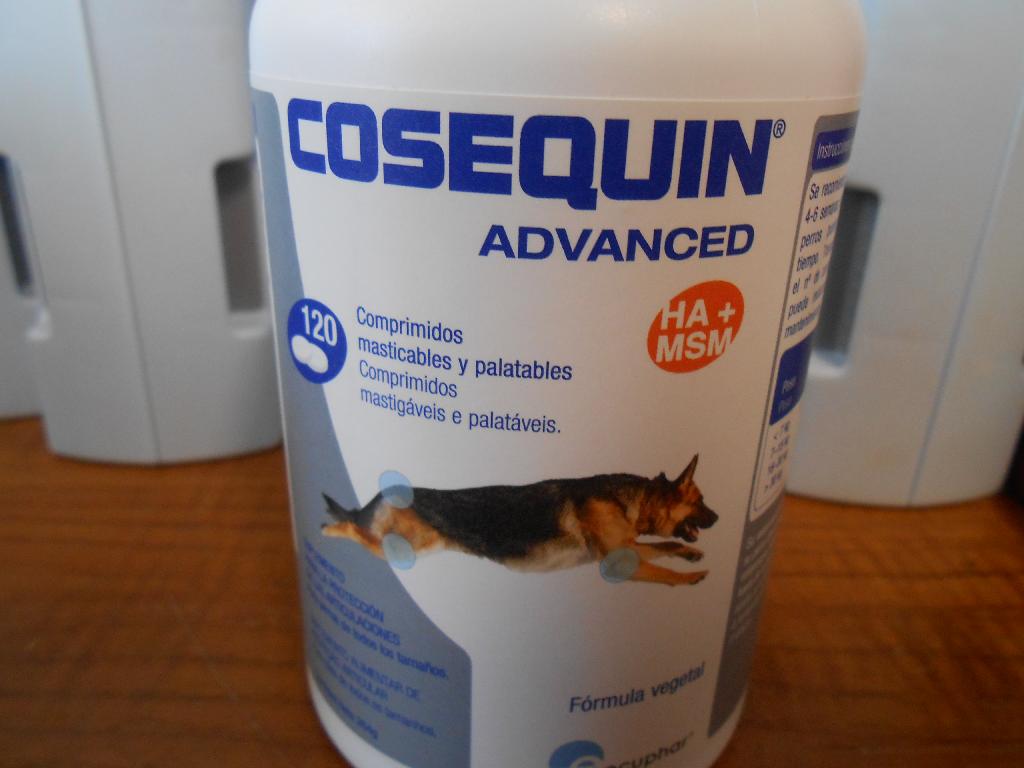THE PRODUCT IS A SUPPLEMENT FOR DOGS IN THE FORM OF TABLETS USED IN THE TREATMENT, PROTECTION AND SUPPORT OF CARTILAGE AND JOINT FUNCTIONS AND CONSISTING ESSENTIALLY OF GLUCOSAMINE AND CHONDROLIN SULFATE.