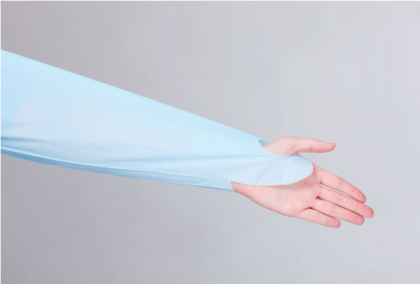 A THUMB UP GOWN TO PREVENT CROSS CONTAMINATION, MANUFACTURED FROM LDPE FILM 27-28 GSM. THIS GOWN IS IDEAL FOR USE AS A HOSPITAL GOWN, LABORATORY GOWN, AND AS A VISITOR GOWN.
DISPOSBALE/SINGLE USE
TAPE/DRAW STRINGS AT WAIST FOR SECURING
COMPOSITION: 100% POLYETHYLENE