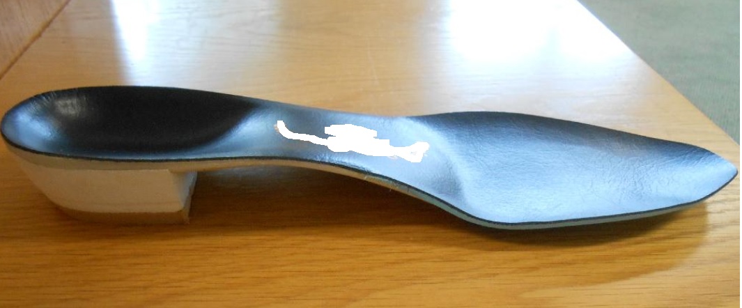 FOOT ORTHOSIS. A MEDICAL DEVICE THAT IS DESIGNED TO DECREASE SYMPTOMS CAUSED BY ABNORMAL FOOT/ANKLE ALIGNMENT. THE ORTHOSIS FUNCTIONS BY ALTERING THE PLANTAR LOADING CHARACTERISTICS THUS INFLUENCING BOTH MOTION AND INTERNAL FORCES IN BONE AND SOFT TISSUE STRUCTURES. THE FOOT ORTHOSIS IS DESIGNED FOLLOWING A BIOMECHANICAL ASSESSMENT AND IS FABRICATED BASED ON A MOULD OF AN INDIVIDUALS FOOT ( CUSTOM MADE/MADE TO MEASURE). THE ORTHOSIS IS MADE FROM POLYPROPYLENE( SHELL), ETHINAL VINYL ACETATE(POSTING) AND VINYL (TOPCOVER).
