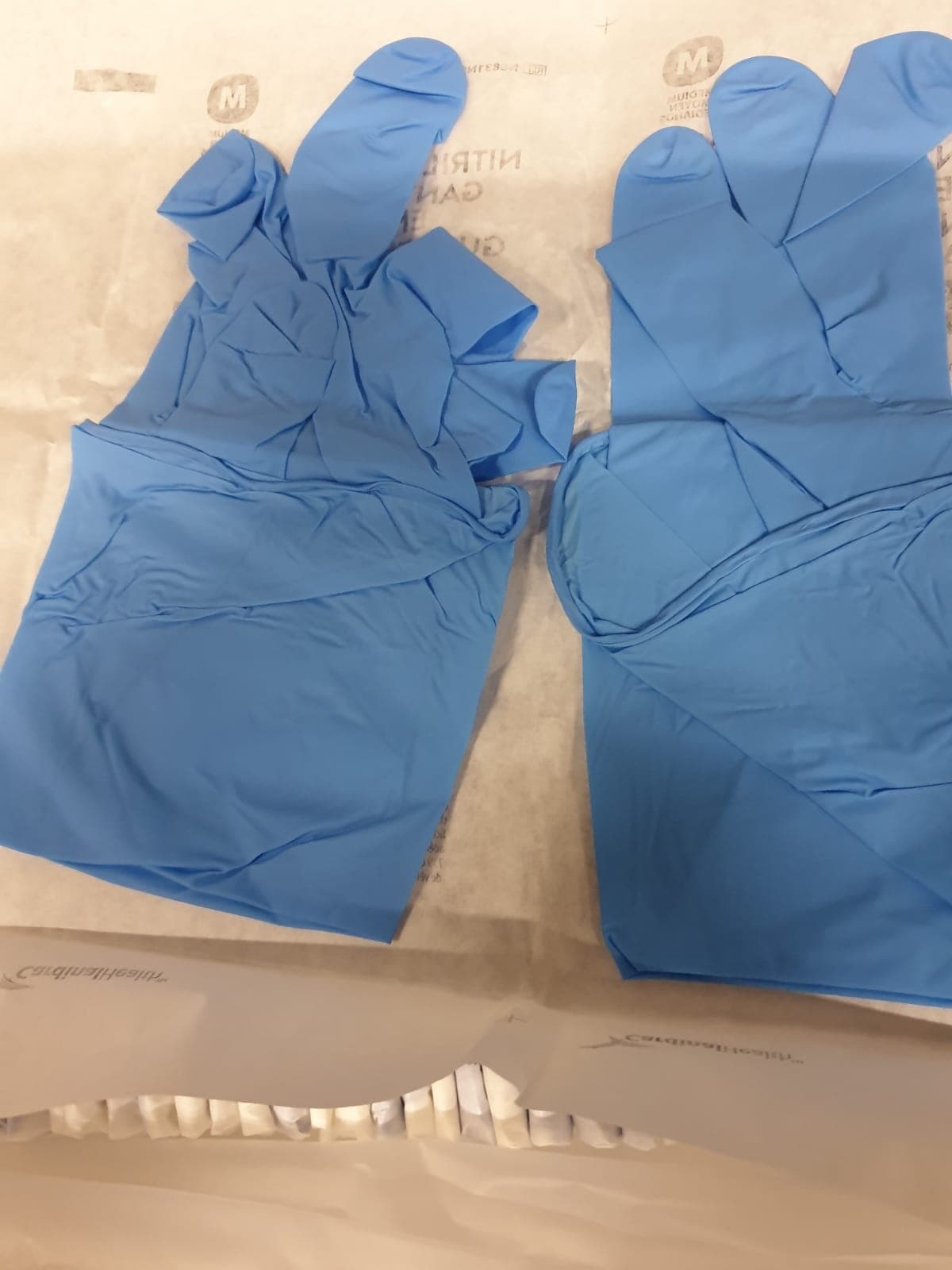 Nitrile powder free gloves.
Non-surgical gloves used for examination purposes
Nitrile gloves of acrylonitrile-butadiene rubber (NBR)
Part number - 220401121 
non-sterile
non-latex