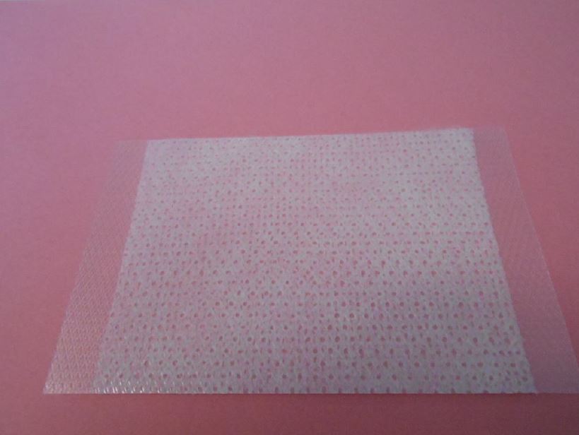 SELF ADHESIVE SILICONE NONWOVEN SHEETS IMPORTED IN ROLL FORM. THE
USED IN THE MANUFACTURE OF WOUND CARE DRESSING.
NON-WOVEN LAYER IS A 50/50 BLEND OF POLYESTER AND RAYON COATED WITH SILICONE POLYMER. THE SHEET IS SUPPLIED ON A
WHITE POLYMER COATED PAPER SUBSTRATE
50/50 BLEND OF POLYESTER AND RAYON COATED WITH SILICONE POLYMER