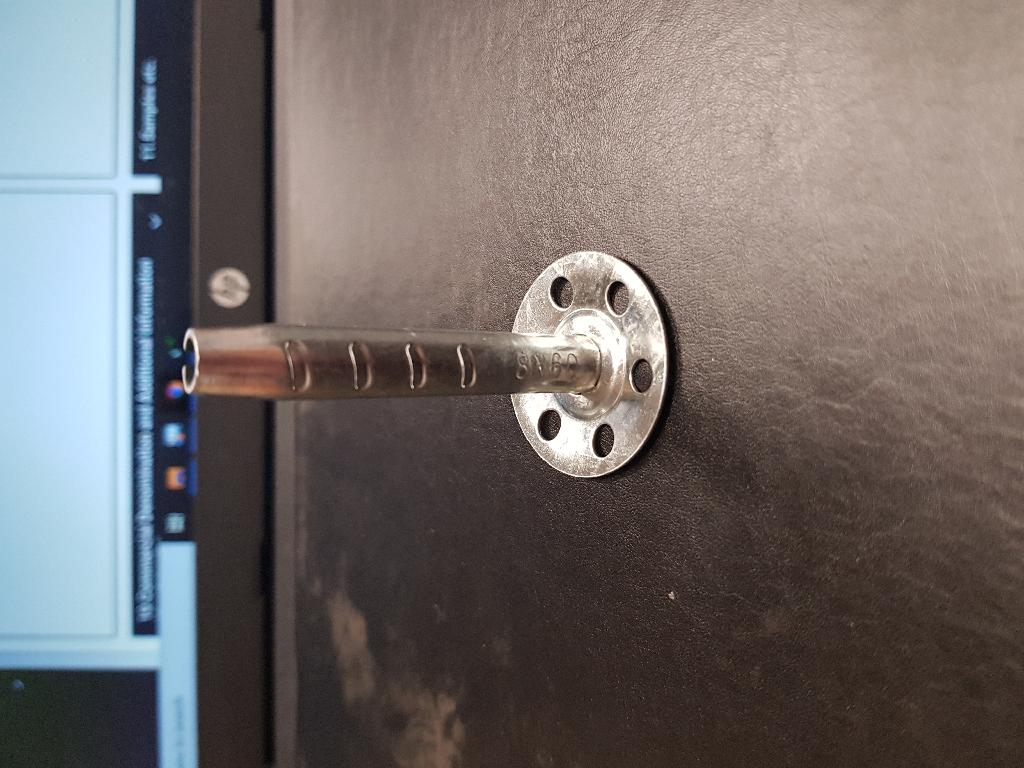 Metal insulation fixing - non threaded article of steel, with a zinc plating. It has a complete opening on one side (similar to express nail).
Used for fixing plasterboard and insulation to blockwork
Steel with zinc plating