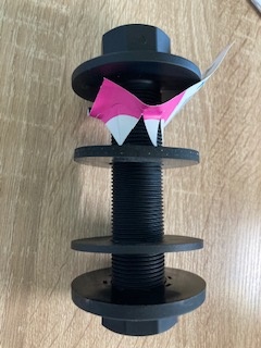 Tank Fitting Female attachment.
The product is used to connect a hose to a water trough.
The product is made of Nylon(70%) and Glass Fibre (30%) with