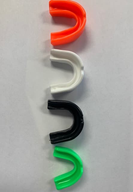 MOUTH GUARD.

IT IS USED IN CONTACT SPORT TO PROTECT THE TOOTH AND MOUTH AREA.

IT IS MOULDED FROM EVA (ETHYLENE VINYL ACETATE (FOOD GRADE). IT COMES IN VARIOUS COLOURS AND 3 DIFFERENT SIZES; S, M, L.
