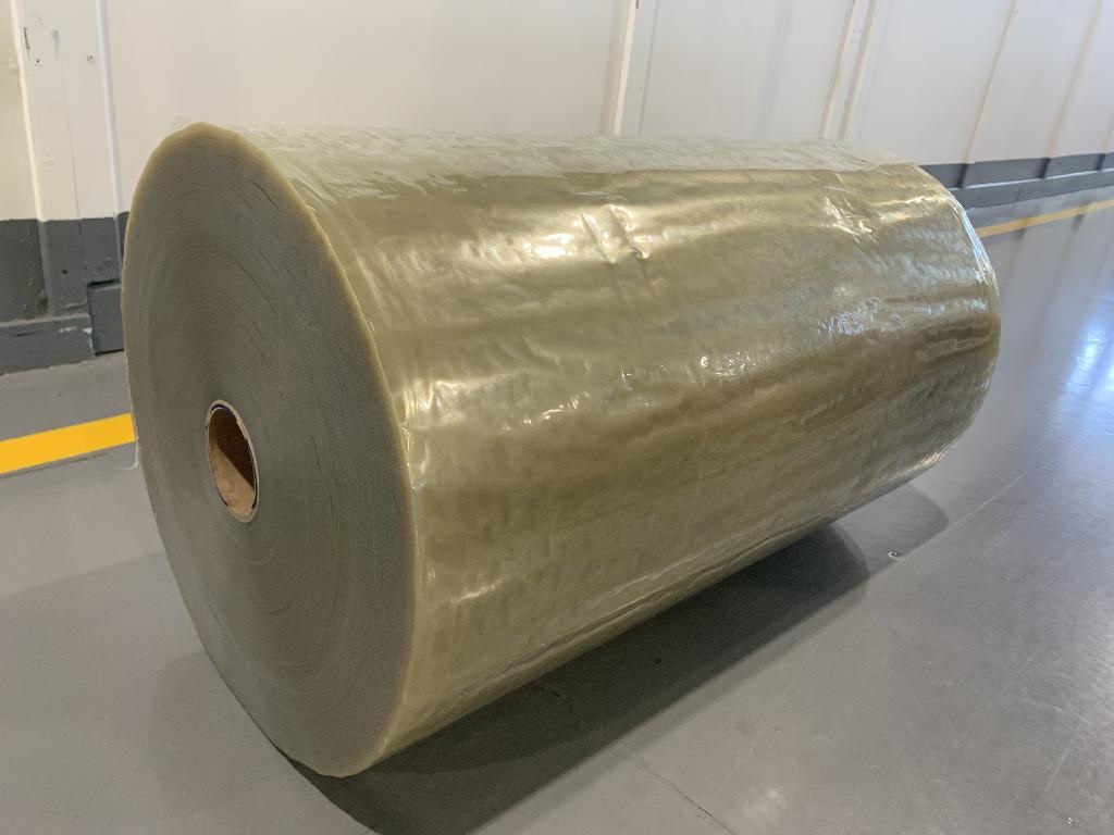 This product is a double-coated, conformable, polyester film with a pressure-sensitive rubber adhesive on both sides.
This product is designed to adhere to many foams, films and nonwovens and also has a heavy weight liner, allowing for greater flexibility in product design and converting processes.
It comes in rolls of different widths. However, it is the rolls with the widths below that are the subject of this BTI application.

- Rolls with a width of 707mm
- Rolls with a width of 762mm
