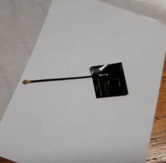 2.4GHZ FLEX ANTENNA. 

IT IS USED TO SEND AND RECEIVE SIGNALS TO AND FROM ANOTHER DEVICE.
THIS ALLOWS THE RESULTS TO BE TRANSMITTED FROM THE CIRCUIT BOARD THROUGH THE ANTENNA TO ANOTHER DEVICE. THE ANTENNA IS CONNECTED TO THE ST755 UNIT. THE ST755 UNIT IS AN ELECTRONIC DEVICE USED TO ELECTRONICALLY TEST THE FUNCTIONALITY OF OTHER PORTABLE ELECTRICAL EQUIPMENT. THE RESULTS OF WHICH ARE COMMUNICATED TO ANOTHER DEVICE USING THE ANTENNA.
IT IS 3" IN LENGTH AND CONSISTS OF A FLUORINATED ETHYLENE PROPYLENE CABLE ATTACHED TO A FLEXIBLE ADHESIVE PATCH AT ONE END AND A GOLD PLATED COPPER/ZINC ALLOY CONNECTION AT THE OTHER END. THE GOLD PLATED COPPER/ALLOY CONNECTION IS USED TO ATTACH THE ANTENNA TO THE PRINTED CIRCUIT BOARD. THE SELF ADHESIVE PATCH STICKS THE OTHER END OF THE ANTENNA TO ANOTHER LOCATION WITHIN THE CIRCUIT BOARD.