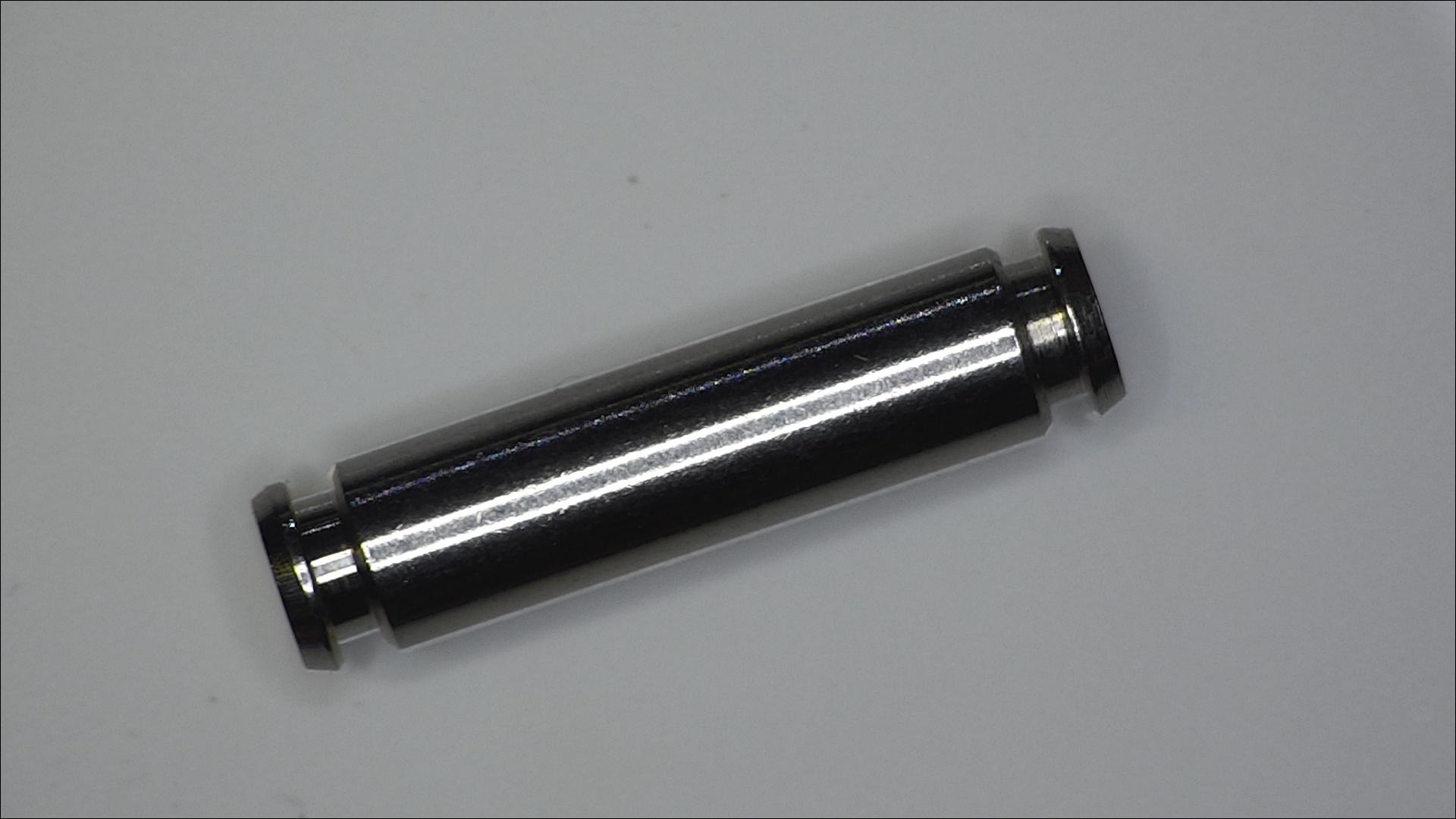 BOLT/AXLE MADE FROM AUSTENITIC STAINLESS STEEL GRADE 303. THE PART DOES NOT HAVE A CROSS-RECESSED OR SOCKET HEAD.

PACKAGED IN CORRUGATED BOXES CONTAING 5000 UNITS
STAINLESS STEEL