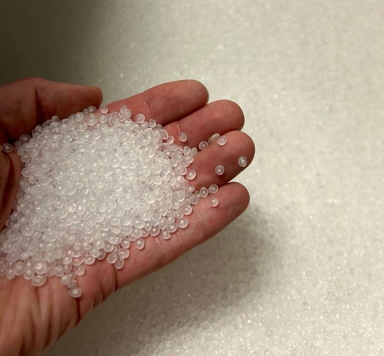 Polypropylene Copolymer in plastic pellet form
Cas No: 9010-79-1
Used in the manufacture of plastic articles
Purchased in tanks of 36,000lb, shipped from the US in a single container