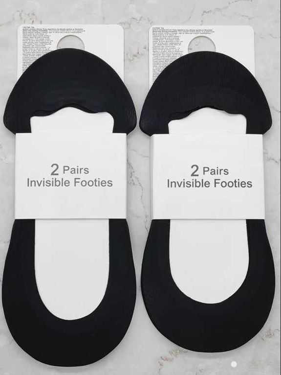 Footies with sewn-on outsoles made of textile material and with an upper part made of textile material, the upper and sole are constructed separately and then stitched together. This is to be worn inside other footwear.
To be worn in other footwear for comfort
upper 85% nylon / 15% Elastane and sole is made of 95% Cotton/5% Elastane