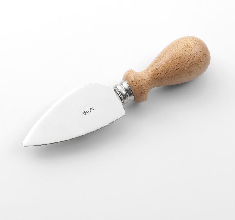 COLTELLO CON LAMA FISSA IN ACCIAIO INOX.
L'ARTICOLO E' DESTINATO AD USO DOMESTICO,  IN CUCINA, PER TAGLIARE  IL FORMAGGIO  A PASTA DURA COME AD ESEMPIO IL PARMIGIANO REGGIANO.
IL COLTELLO PRESENTA L’IMPUGNATURA IN LEGNO E LA LAMA FISSA IN ACCIAIO INOX A FORMA DI GOCCIA, UNITI PER
INCASTRO.
UN BORDO LAVORATO DELLA LAMA È SMUSSATO MA NON TAGLIENTE PER  ESEGUIRE IL TAGLIO A ROCCIA DEL FORMAGGIO.
IL PRODOTTO SI PRESENTA ALLA VENDITA AL DETTAGLIO IN BLISTER LITOGRAFATO APPENDIBILE.