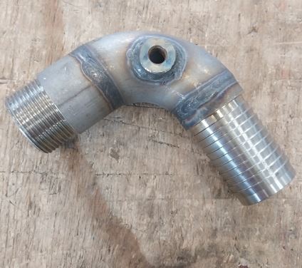 Curva filettata realizzata, per dichiarazione di parte, in acciaio inox.
L'articolo è destinato ad essere utilizzato per la circolazione dell’acqua nei refrigeratori.
L'articolo è dotato di una serie di connessioni per le derivazioni di acqua in posizioni precise dato che devono integrarsi perfettamente nell’assieme delle macchine refrigeratrici.
Il collettore può essere coibentato.
Il collettore permette la circolazione dell’acqua all’interno dei refrigeratori.