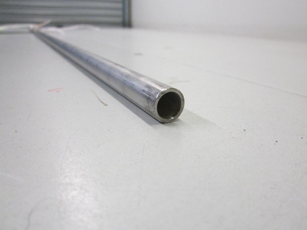 TUBO METALLICO. L'ARTICOLO E' REALIZZATO CON UNA LEGA DI METALLI DOVE, PER DICHIARAZIONE DI PARTE, E' PREDOMINANTE IL NICHEL. IL PROCESSO DI FABBRICAZIONE UTILIZZATO E' LA TRAFILATURA.
