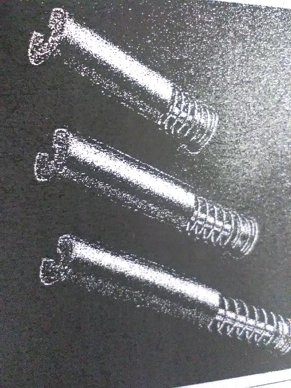 DECELERATORI LINEARI IN PLASTICA E METALLO.
I DECELERATORI SERVONO AD ASSORBIRE L’ENERGIA CINETICA DI UN CORPO IN MOVIMENTO LINEARE E SONO UTILIZZATI ESSENZIALMENTE NEL SETTORE DELL’ARREDAMENTO PER FRENARE CASSETTI ECC. E NEL SETTORE MECCANICO PER FRENARE CILINDRI PNEUMATICI.
LA MERCE, A SECONDA DEL MODELLO, PUO’ AVERE DIFFERENTI INGOMBRI E CORSE DI DIFFERENTI MISURE: DA 8 MM AD 80 MM.
A SECONDA DEL MODELLO ALCUNI DECELERATORI POSSONO ESSERE FISSI ED ALTRI REGOLABILI.
I VARI MODELLI SONO PROVVISTI DI UN PISTONE CHE SCORRE IN UNA GUIDA E CONTENGONO OLIO E UNA MOLLA AL LORO INTERNO. 
ALCUNI MODELLI POSSONO ESSERE REALIZZATI SOLTANTO IN METALLO.