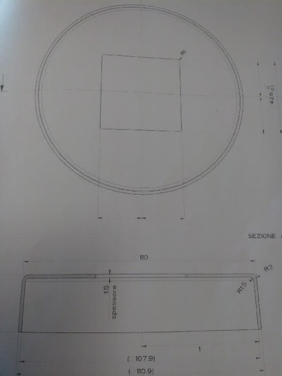 ROSONE TONDO.
L’ARTICOLO, REALIZZATO IN OTTONE LUCIDO, HA LE SEGUENTI DIMENSIONI: 110 X 25 MM.
L’ARTICOLO E’ DESTINATO A COPRIRE LA FLANGIA DI FISSAGGIO DELLA PIANTANA DELLA VASCA DA TERRA.