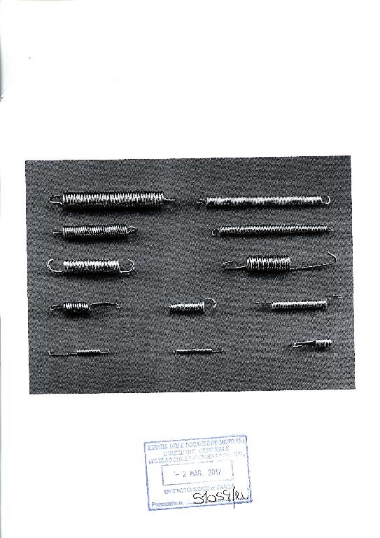 MOLLE A TRAZIONE PRODOTTE, PER DICHIARAZIONE DI PARTE, CON FILO A SEZIONE TONDA DI ACCIAIO AL CARBONIO, INOX, ACCIAIO LEGATO, DI DIAMETRO DA MM.0,20 A MM.8,00. LE MOLLE A TRAZIONE SONO UTILIZZATE PRINCIPALMENTE NEI SETTORI AUTOMOBILISTICO, ELETTRICO E ELETTRODOMESTICO.
