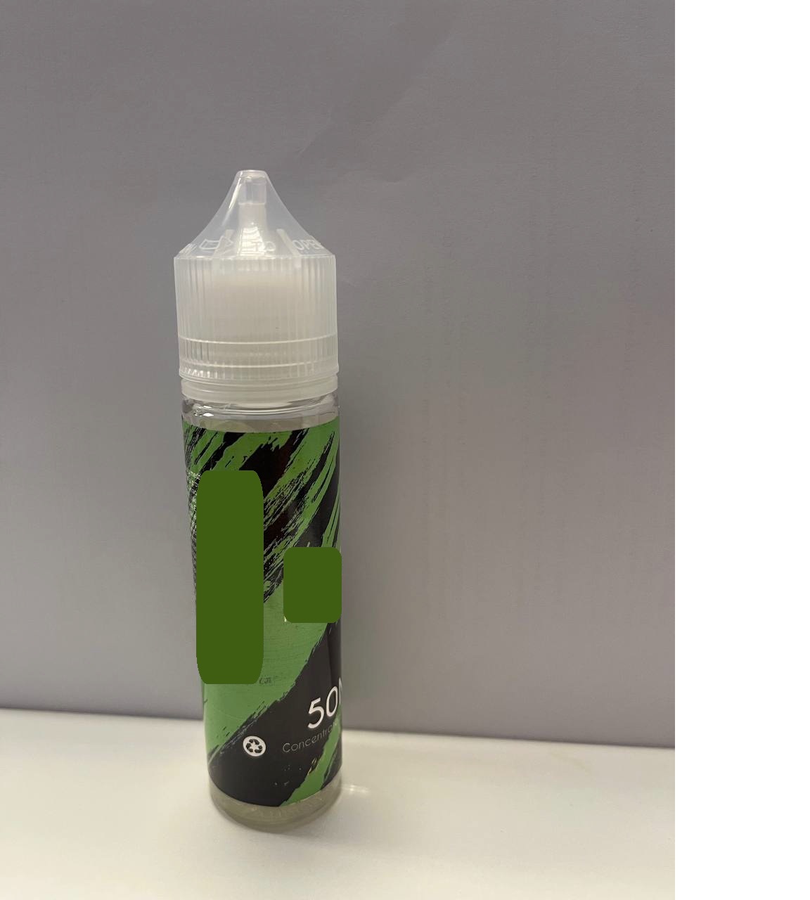 Kvapiųjų medžiagų mišinys.
Skaidrus arba šiek tiek gelsvas, specifinio kvapo skystis, supakuotas gamyklinėje pakuotėje po 50 ml. Produktas neskirtas maisto pramonei. Šis aromatinis mišinys, naudojamas kaip kvapą suteikianti sudedamoji dalis įvairių kitų pramonės šakų produktų gamyboje.
Sudėtis: propileno glikolis (tirpiklis / nešiklis), aromatinės medžiagos (kvapo šaltinis).