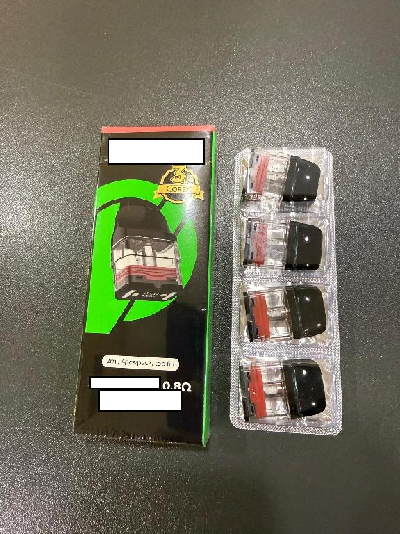 Elektroninės cigaretės kapsulė (POD/Cartridge).
Elektroninės cigaretės kapsulė skirta e. skysčiui laikyti ir garinti. Kapsulė turi specialias jungtis, leidžiančias ją prijungti prie elektroninės cigaretės maitinimo įrenginio, kuris tiekia energiją kaitinimo procesui.
Kapsulę sudaro kandiklis ir plastikinė talpykla su integruotu kaitinimo elementu. Kapsulė pateikiama be elektroninių cigarečių skysčio.
Gaminiai supakuoti mažmeninei prekybai skirtose pakuotėse.