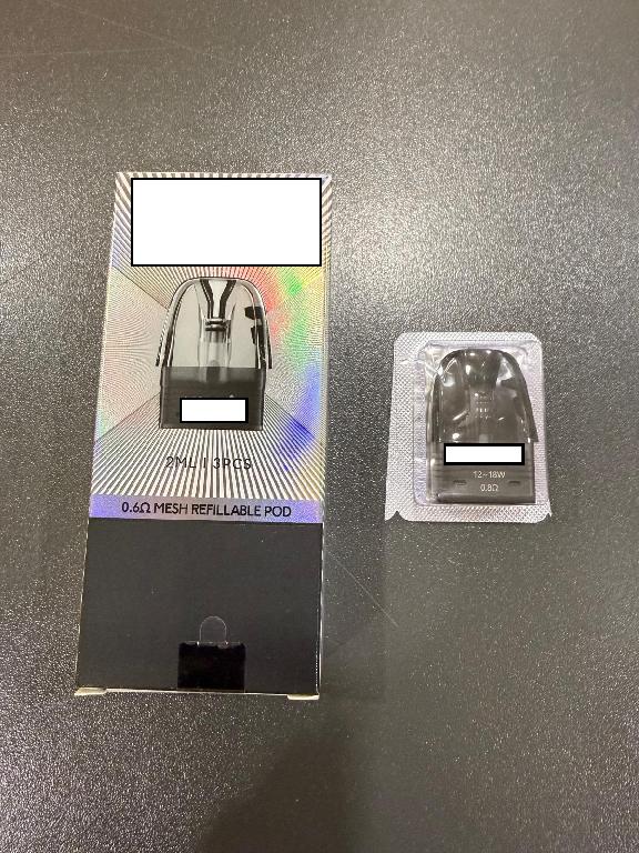 Elektroninės cigaretės kapsulė (POD/Cartridge).
Elektroninės cigaretės kapsulė skirta e. skysčiui laikyti ir garinti. Kapsulė turi specialias jungtis, leidžiančias ją prijungti prie elektroninės cigaretės maitinimo įrenginio, kuris tiekia energiją kaitinimo procesui.
Kapsulę sudaro kandiklis ir plastikinė talpykla su integruotu kaitinimo elementu. Kapsulė pateikiama be elektroninių cigarečių skysčio.
Gaminiai supakuoti mažmeninei prekybai skirtose pakuotėse.