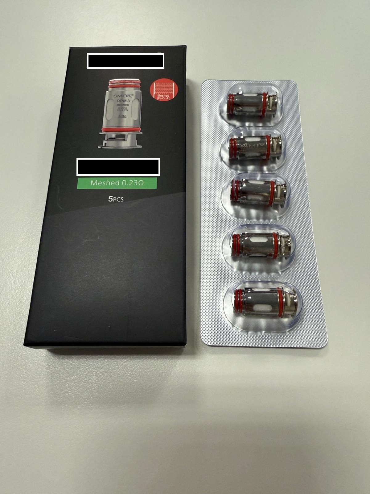 Elektroninės cigaretės komponentas/dalis - kaitinimo šerdis, kuri šildo e-skystį ir paverčia jį garais.
Kaitinimo šerdis yra sudedamoji elektroninės cigaretės dalis ir skirta atitinkamo modelio elektroninėms cigaretėms.
Kaitinimo šerdis pagaminta iš nerūdijančio plieno korpuso, kaitinimo elemento ir organinės medvilnės.
Supakuota gamyklinėse mažmeninės prekybos pakuotėse po 5 vnt.