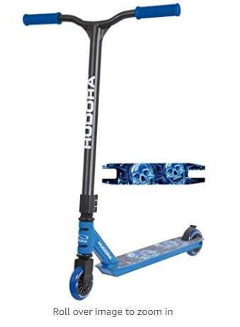 Trottinette en aluminium non motorisée à deux roues, propulsée par l'action du pied d'une personne, ‎munie d'une colonne de direction réglable en hauteur et pliable. Elle est équipée d'un frein à pied ‎‎(par ‎friction) sur la roue arrière et convient à une utilisation par des enfants à partir de 8 ans, des ‎adolescents et des ‎adultes pesant jusqu'à 100 kg. ‎
Elle est présentée en différentes couleurs.‎
