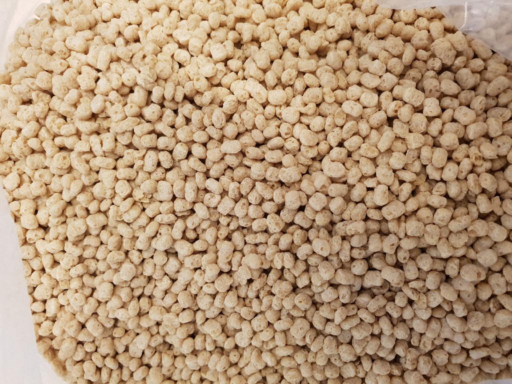 Zogenoemde proteïne nuggets met -volgens opgave- onder andere de volgende kenmerken en ingrediënten:
- bestemd voor verwerking in voedingsproducten waarin veel proteïne benodigd is;
- in de vorm van beige korrels;
- getextureerde soja-eiwitten.
Het product, verpakt in een kunststof zak, wordt aangemerkt als een soja-eiwitconcentraat met een op basis van het gewicht van de droge stof berekend eiwitgehalte van 65% of meer maar niet meer dan 90%, in poeder- of getextureerde vorm.