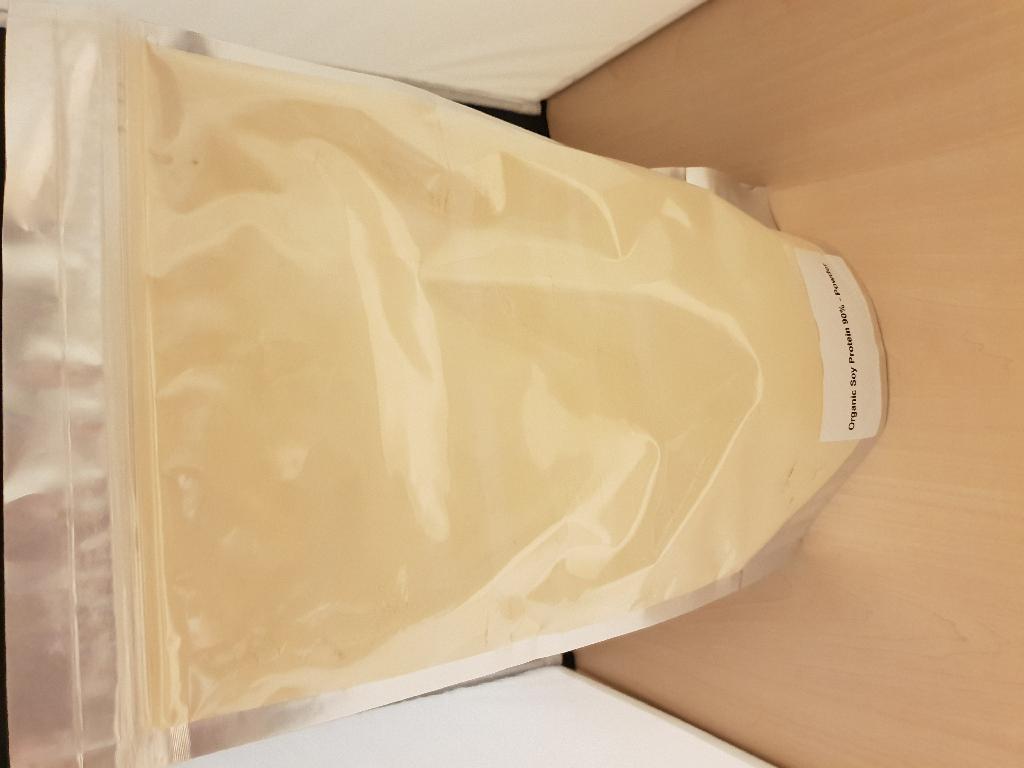 Een proteїne met -volgens opgave- onder andere de volgende kenmerken en ingrediënten:
- in de verschijningsvorm van een beige kleurig poeder;
- het product wordt als ingrediënt gebruikt in de voedingsmiddelenindustrie;
- proteïne van soja;
- aminozuren.
Het product is verpakt in zakken met een gewicht van 20 tot 25 kg.
