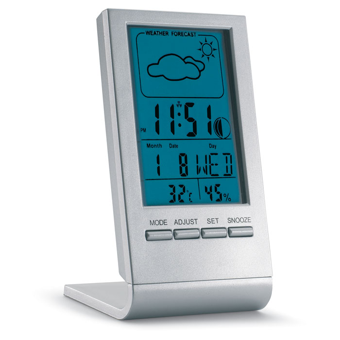 Een zogenoemd weerstation met –volgens opgave– onder andere de volgende uiterlijke- en technische kenmerken:
- voor het aflezen van de weersvooruitzichten, de weergave van de temperatuur, luchtvochtigheid, tijd en datum én voor het instellen van een alarm;
- een lcd-display, 4 bedieningsknopjes en een ruimte aan de achterzijde voor de knoopcelbatterij (inclusief), gevat in een behuizing van kunststof;
- geschikt voor plaatsing op een tafel en dergelijke;
- afmetingen van ongeveer 5,5 x 5 x 10,5 cm en een gewicht van 63 gram.