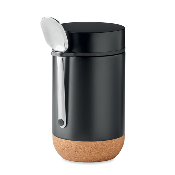 Een assortiment bestaande uit een dubbelwandige pot met een lepel met -volgens opgave- onder meer de volgende samenstelling en kenmerken:
- bedoeld voor het warm of koud houden van vloeistoffen en etenswaren;
- vervaardigd van roestvrijstaal;
- dubbelwandige vacuümisolatie;
- de onderkant van de pot is bekleed met kurk;
- een schroefdop met een opening voor het vastmaken van de lepel;
- een lepel van roestvrijstaal;
- een inhoud van 400 ml;
- met een diameter van ongeveer 8 cm en een hoogte van ongeveer 15 cm.

Opgemaakt voor de verkoop in het klein in een kartonnen doosje met klepsluiting.
Verpakt per 30 stuks in een kartonnen doos.