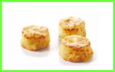 Een zogenoemde aardappelgratin met -volgens opgave- onder andere de volgende ingrediënten en uiterlijke kenmerken:
- voor menselijke consumptie;
- aardappelen;
- room;
- emmentaler kaas;
- aardappelzetmeel, zout, natuurlijk knoflookaroma, witte peper en nootmuskaat;
- in de verschijningsvorm van een cilinder;
- diepgevroren.
Het artikel is opgemaakt voor de verkoop in het klein in een zak van kunststof met een inhoud van 400 gram.