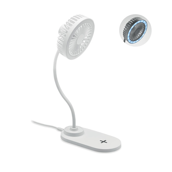 Een zogenoemde bureauventilator met lamp en lader met -volgens opgave- onder andere met de volgende kenmerken:
- bedoeld om op een bureau te gebruiken voor verlichting, verkoeling en het opladen;
- een ring LED-lamp bestaande uit 17 leds met een lichtsterkte van 80 lumen;
- een ventilator met 3 standen 0,5W / 0,8W / 1,15W;
- aan de achterzijde van de lamp/ventilator zit een drukschakelaar voor de lamp en ventilator;
- de staander is flexibel en kan in elke gewenste stand worden gezet;
- de voet is een 10 W draadloze oplader;
- de voet heeft een klein led-indicatielampje en een kruis, waarop het op te laden apparaat gelegd dient te worden;
- afmetingen van 8,4 x 16 x 34 cm.
Het geheel is opgemaakt voor de verkoop in het klein en wordt tezamen aangeboden met niet karakter bepalende goederen zoals een USB-kabel en een handleiding en wordt per 20 stuks verpakt in een kartonnen doos.
