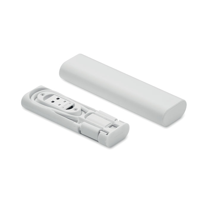 Een zogenoemde 9 in 1 kabel-/connectorset met -volgens opgave- onder andere de volgende kenmerken:
- voor gegevensoverdracht;
- voor stroomoverdracht;
- bestaande uit een kunststof huls met een bijpassend voorgevormd binnendeel met uitsparingen voor meegeleverde accessoires;
- beide delen zijn met een drukbeweging van elkaar los of vast te klikken;
- TF-kaartsleuf;
- Nano SIM-kaartsleuf;
- SIM-kaart uitwerppin;
- type-C naar USB-A-adapter;
- micro-B 2 in 1-adapter;
- type-C naar type-C kabel (snelheid van 480 Mbps).
De set is opgemaakt voor de verkoop in het klein in een kartonnen doosje tezamen met een gebruiksaanwijzing.