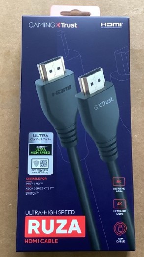 Een 2.1 HDMI kabel met -volgens opgave- onder andere de volgende technische en uiterlijke kenmerken:
- bedoeld voor het verbinden van een gameconsole met bijvoorbeeld een televisieontvangtoestel, een monitor, een computer of een laptop;
- aan beide zijden voorzien van een HDMI connector;
- tot 8K bij 60Hz en 4K bij 120Hz resoluties en framerates;
- een bandbreedte van 48 Gbps;
- een kabellengte van 1,8 m.
Het artikel is verpakt in een consumentenverpakking en opgemaakt voor de verkoop in het klein.